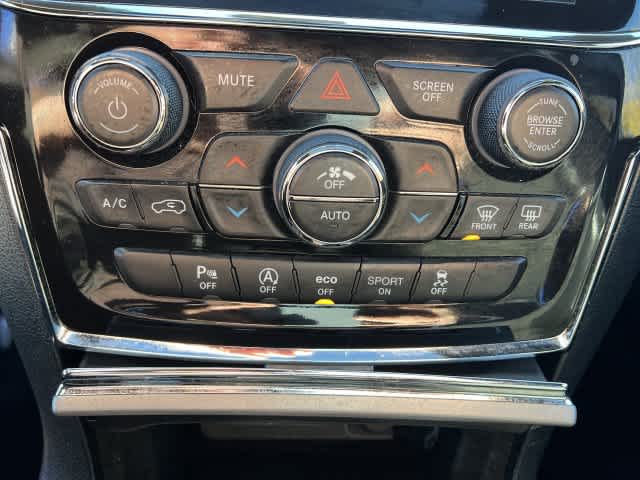 2021 Jeep Grand Cherokee Laredo X 4x4