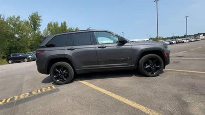 2023 Jeep Grand Cherokee Altitude 4x4
