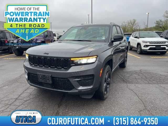 2023 Jeep Grand Cherokee Altitude 4x4