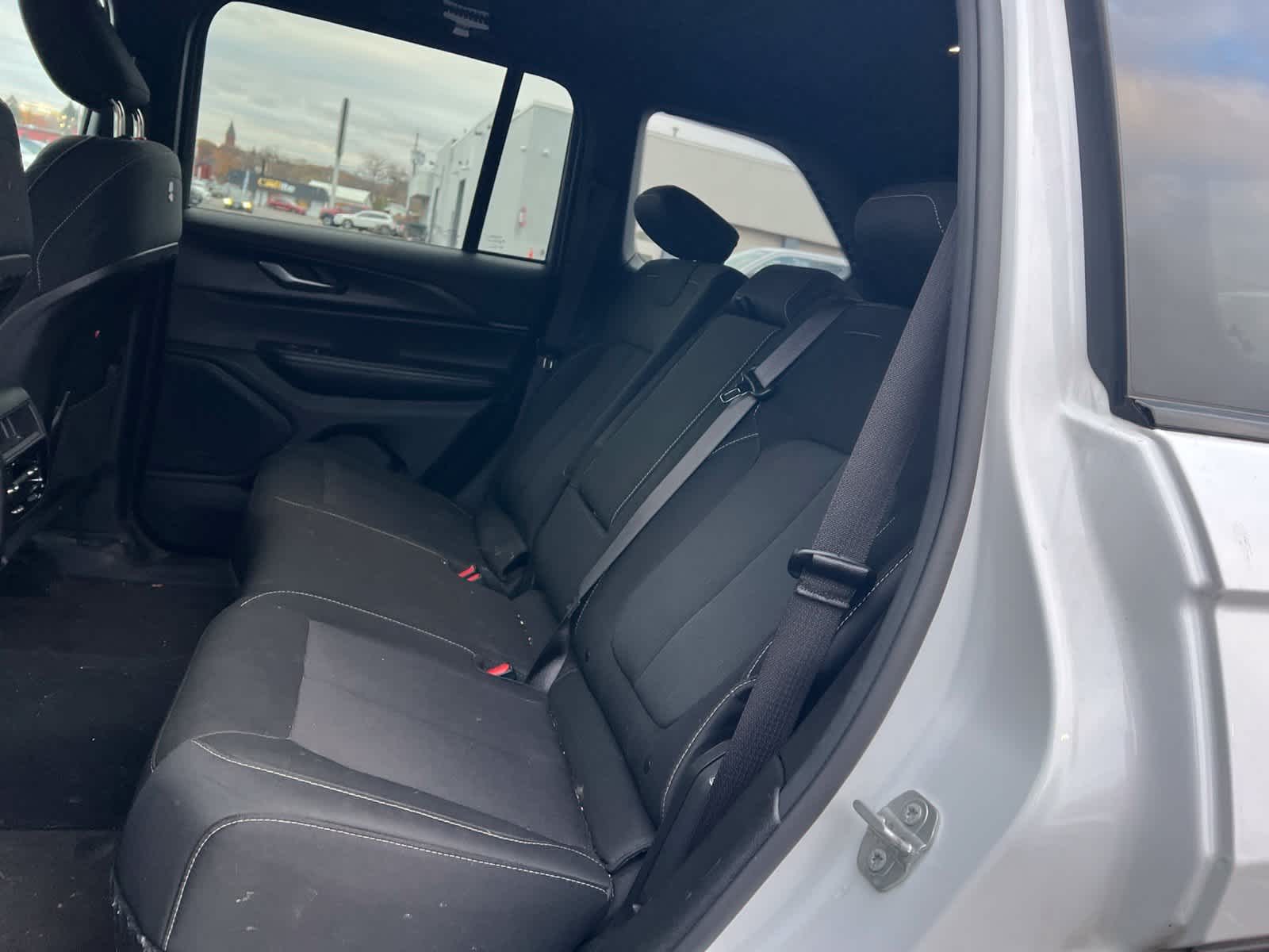 2024 Jeep Grand Cherokee Laredo