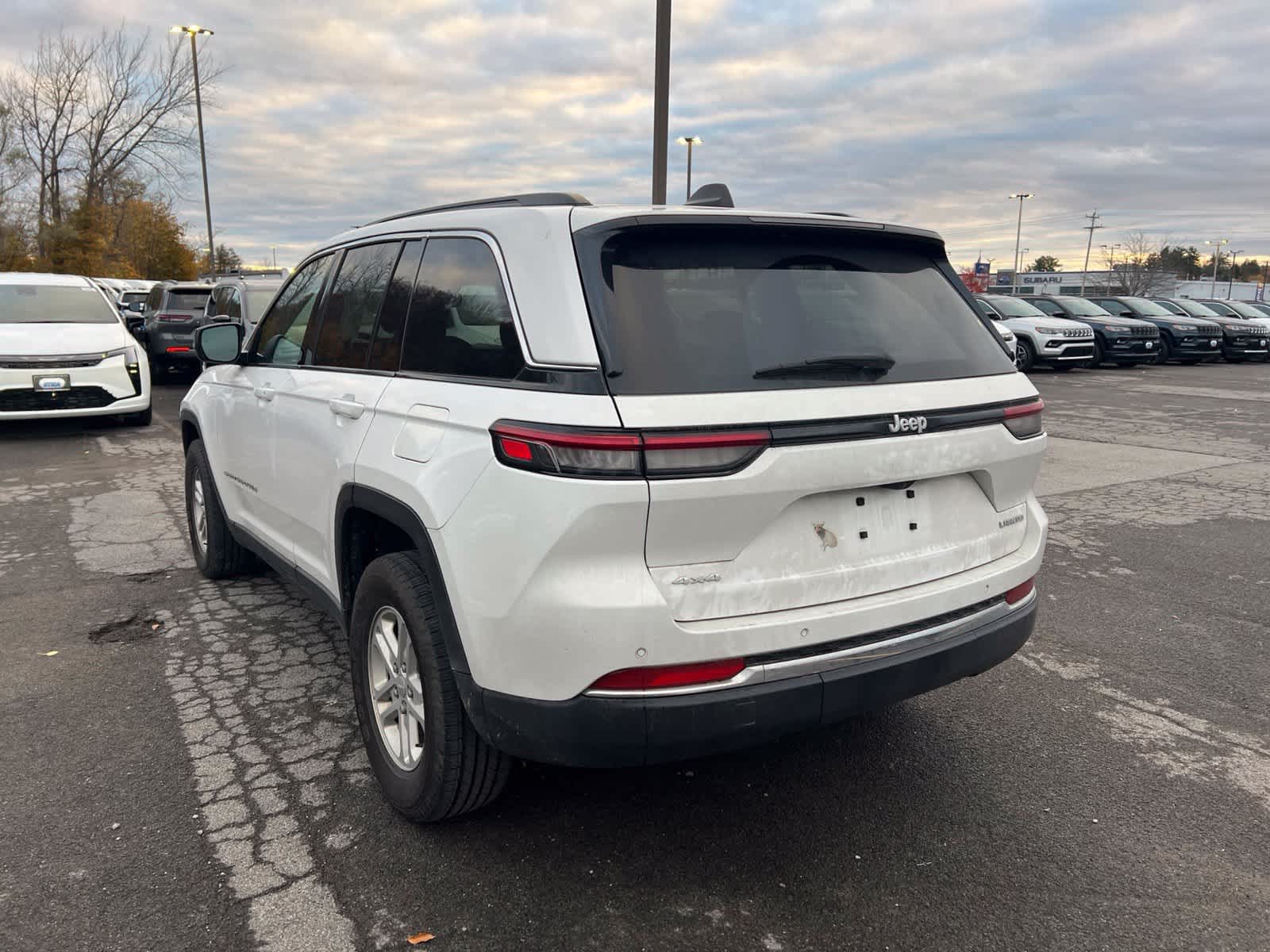 2024 Jeep Grand Cherokee Laredo