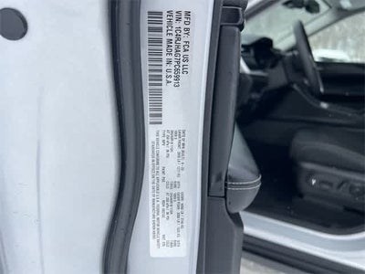 2023 Jeep Grand Cherokee Laredo 4x4