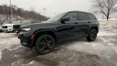 2023 Jeep Grand Cherokee Altitude 4x4
