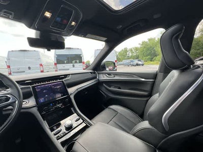 2025 Jeep Grand Cherokee Overland 4x4