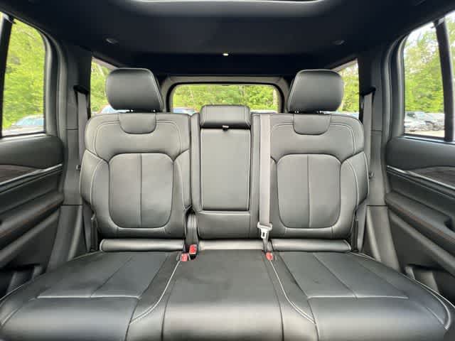 2025 Jeep Grand Cherokee Overland 4x4
