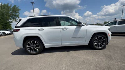 2025 Jeep Grand Cherokee Overland 4x4