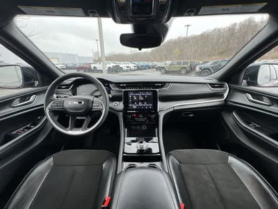 2023 Jeep Grand Cherokee L Altitude 4x4