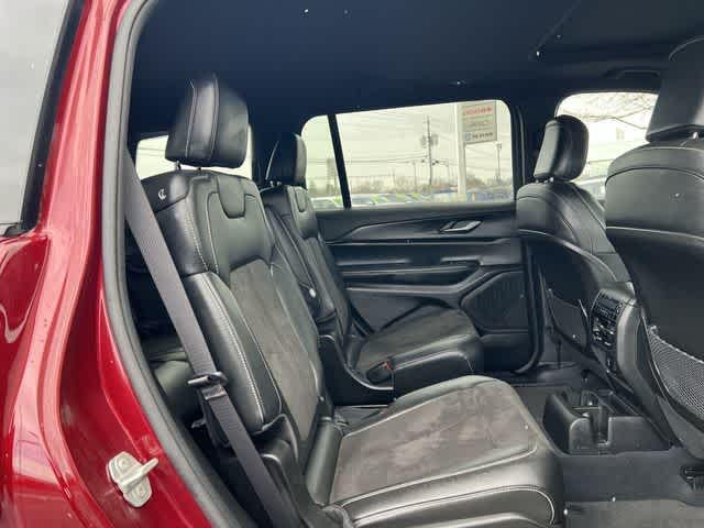 2023 Jeep Grand Cherokee L Altitude 4x4