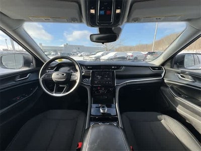 2023 Jeep Grand Cherokee L Laredo 4x4