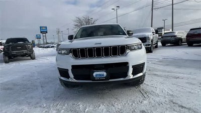 2023 Jeep Grand Cherokee L Laredo 4x4