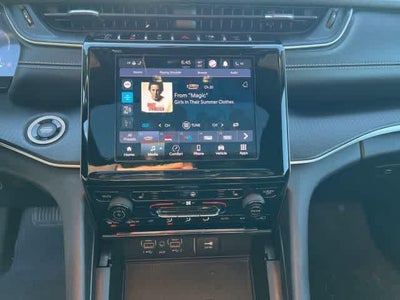 2023 Jeep Grand Cherokee L Altitude 4x4