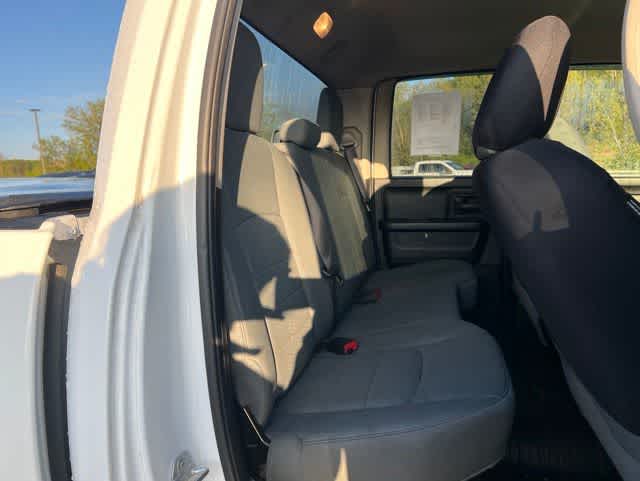 2019 RAM 1500 Classic Express Quad Cab 4x4 6'4' Box