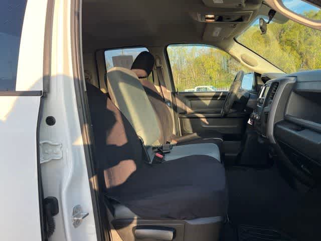 2019 RAM 1500 Classic Express Quad Cab 4x4 6'4' Box