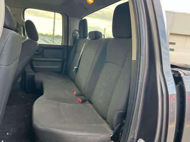 2018 RAM 1500 Express Quad Cab 4x4 6'4' Box