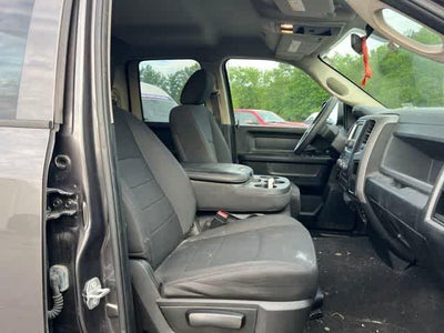 2018 RAM 1500 Express Quad Cab 4x4 6'4' Box