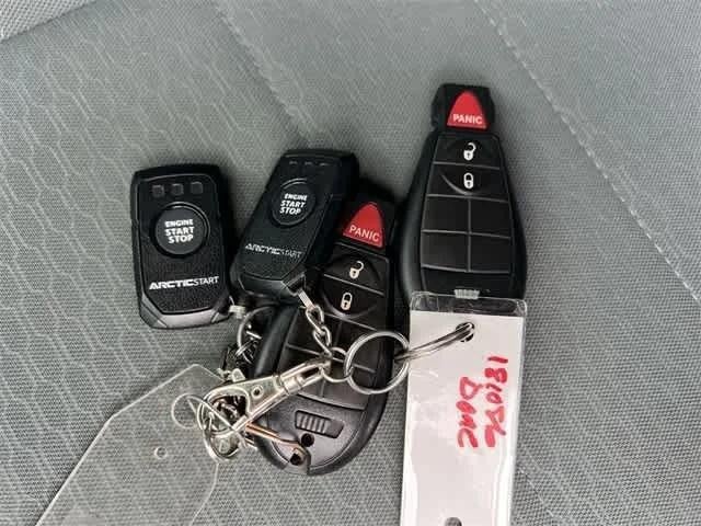 2017 RAM 1500 Express Quad Cab 4x4 6'4' Box