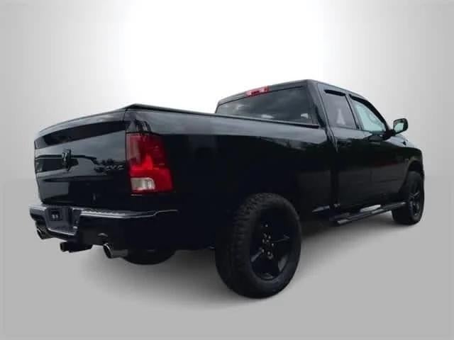 2017 RAM 1500 Express Quad Cab 4x4 6'4' Box