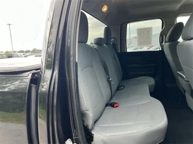 2017 RAM 1500 Express Quad Cab 4x4 6'4' Box