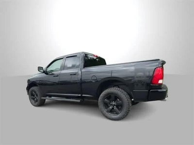 2017 RAM 1500 Express Quad Cab 4x4 6'4' Box