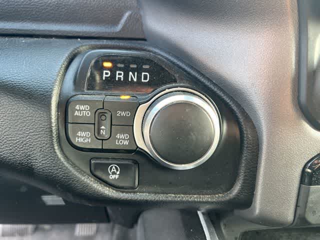 2021 RAM 1500 Big Horn Quad Cab 4x4 6'4' Box