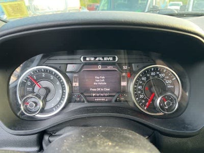 2021 RAM 1500 Big Horn Quad Cab 4x4 6'4' Box