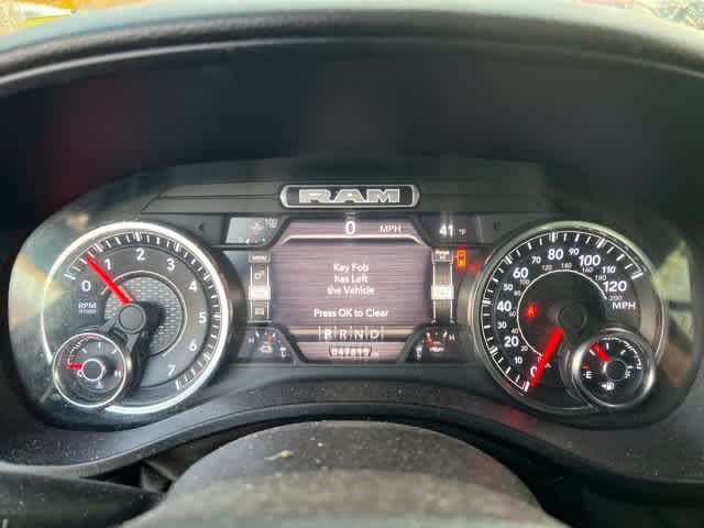 2022 RAM 1500 Big Horn Crew Cab 4x4 5'7' Box