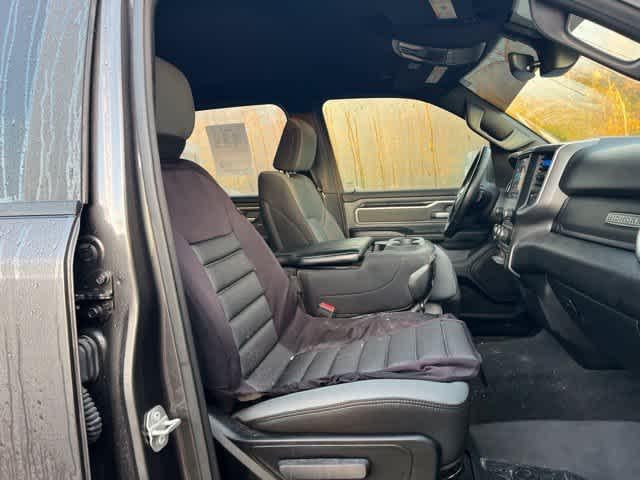 2022 RAM 1500 Big Horn Crew Cab 4x4 5'7' Box