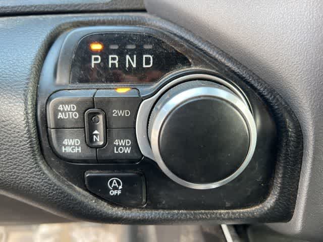 2022 RAM 1500 Big Horn Crew Cab 4x4 5'7' Box