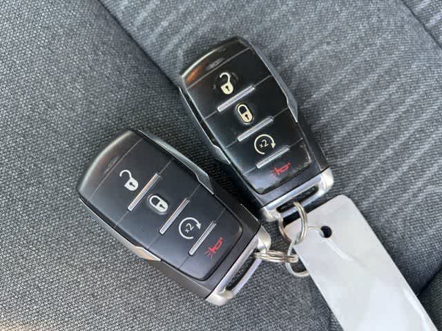 2022 RAM 1500 Big Horn Crew Cab 4x4 5'7' Box