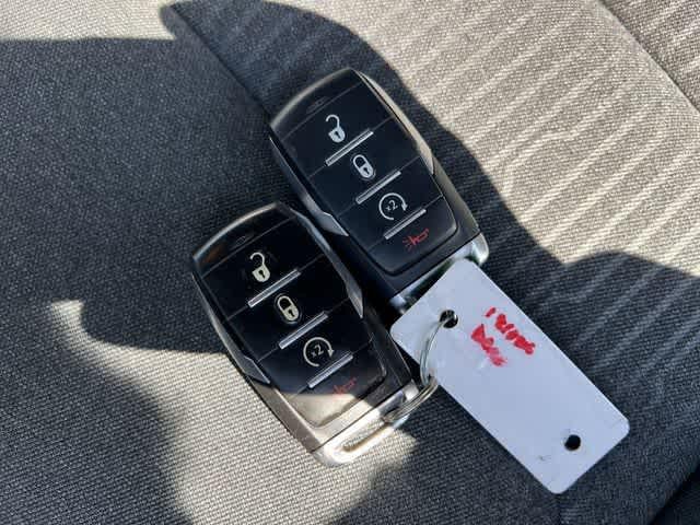 2022 RAM 1500 Big Horn Crew Cab 4x4 5'7' Box