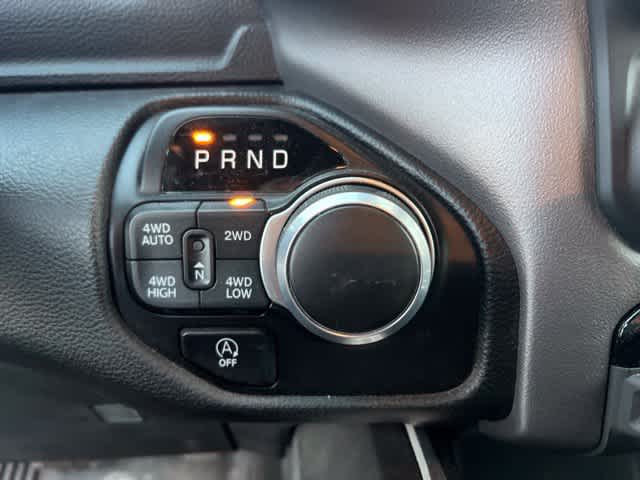 2023 RAM 1500 Big Horn Crew Cab 4x4 5'7' Box