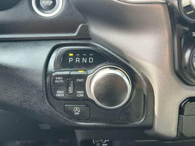 2022 RAM 1500 Big Horn Crew Cab 4x4 5'7' Box