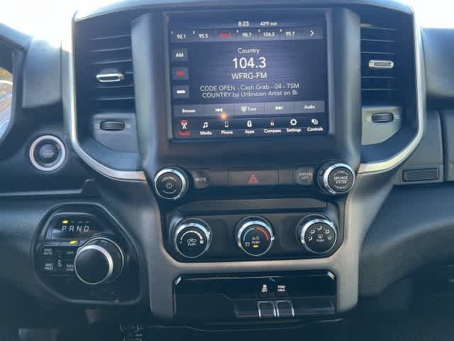 2021 RAM 1500 Big Horn Quad Cab 4x4 6'4' Box