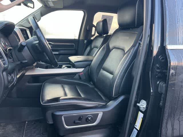2019 RAM 1500 Laramie Quad Cab 4x4 6'4' Box
