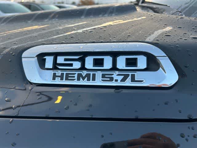 2019 RAM 1500 Laramie Quad Cab 4x4 6'4' Box