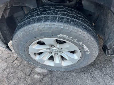 2019 RAM 1500 Laramie Quad Cab 4x4 6'4' Box