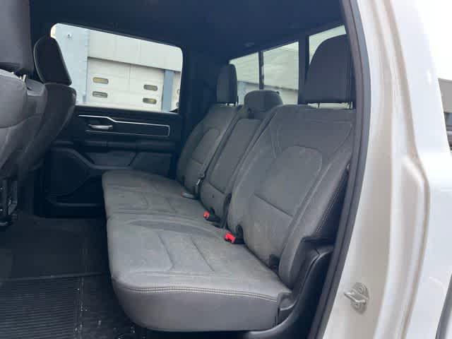 2022 RAM 1500 Big Horn Crew Cab 4x4 5'7' Box