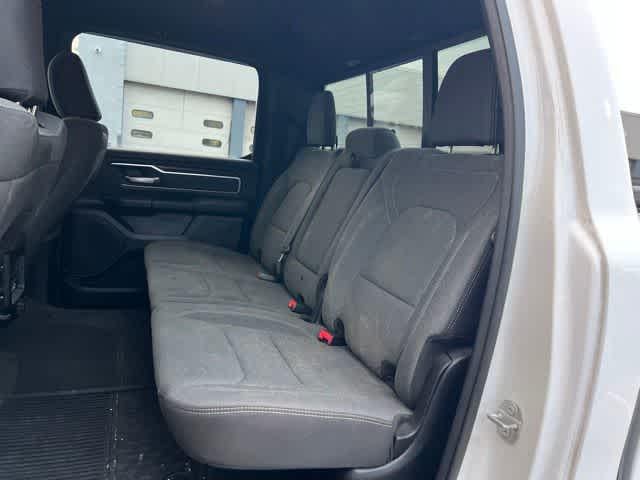 2022 RAM 1500 Big Horn Crew Cab 4x4 5'7' Box