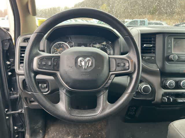 2019 RAM 1500 Tradesman Crew Cab 4x4 5'7' Box