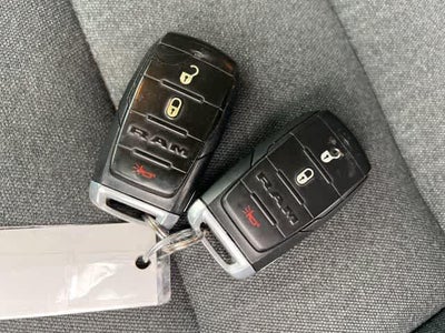 2019 RAM 1500 Tradesman Crew Cab 4x4 5'7' Box