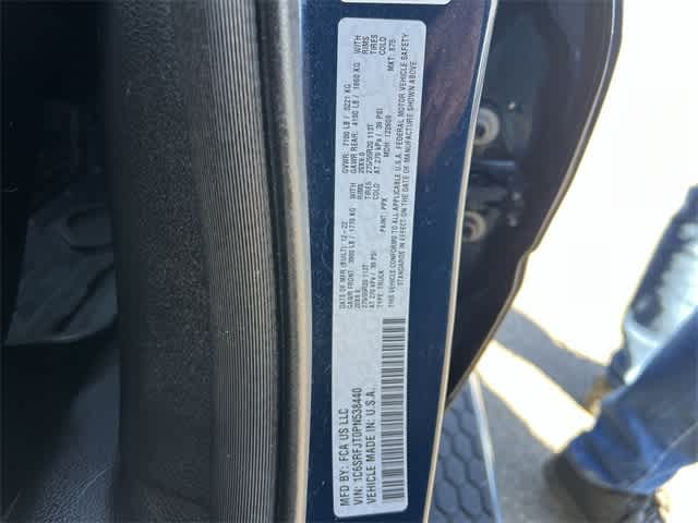 2023 RAM 1500 Laramie Crew Cab 4x4 5'7' Box