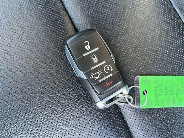 2023 RAM 1500 Laramie Crew Cab 4x4 5'7' Box