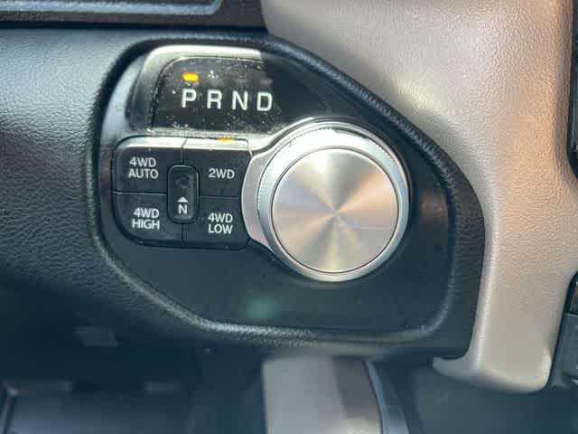 2021 RAM 1500 Laramie Crew Cab 4x4 5'7' Box