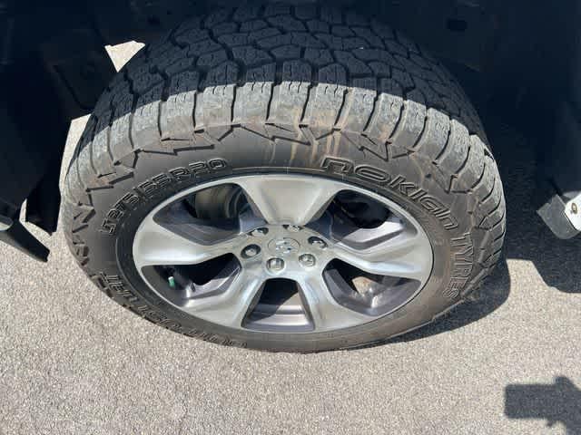 2021 RAM 1500 Laramie Crew Cab 4x4 5'7' Box