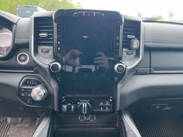 2023 RAM 1500 Laramie Crew Cab 4x4 5'7' Box