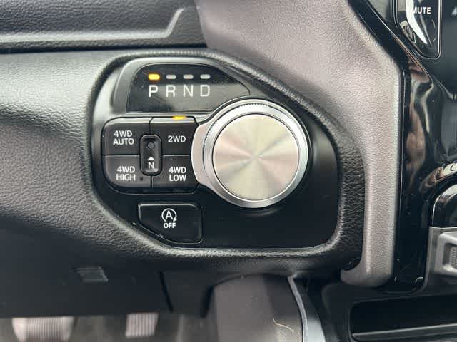 2023 RAM 1500 Laramie Crew Cab 4x4 5'7' Box