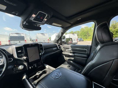 2023 RAM 1500 Laramie Crew Cab 4x4 5'7' Box
