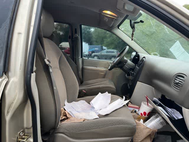 2006 Dodge Caravan SE