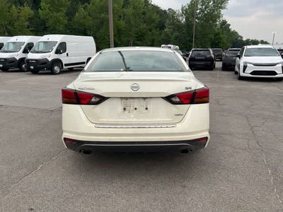 2020 Nissan Altima SR Intelligent AWD