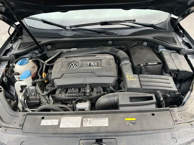 2017 Volkswagen Passat R-Line w/Comfort Pkg